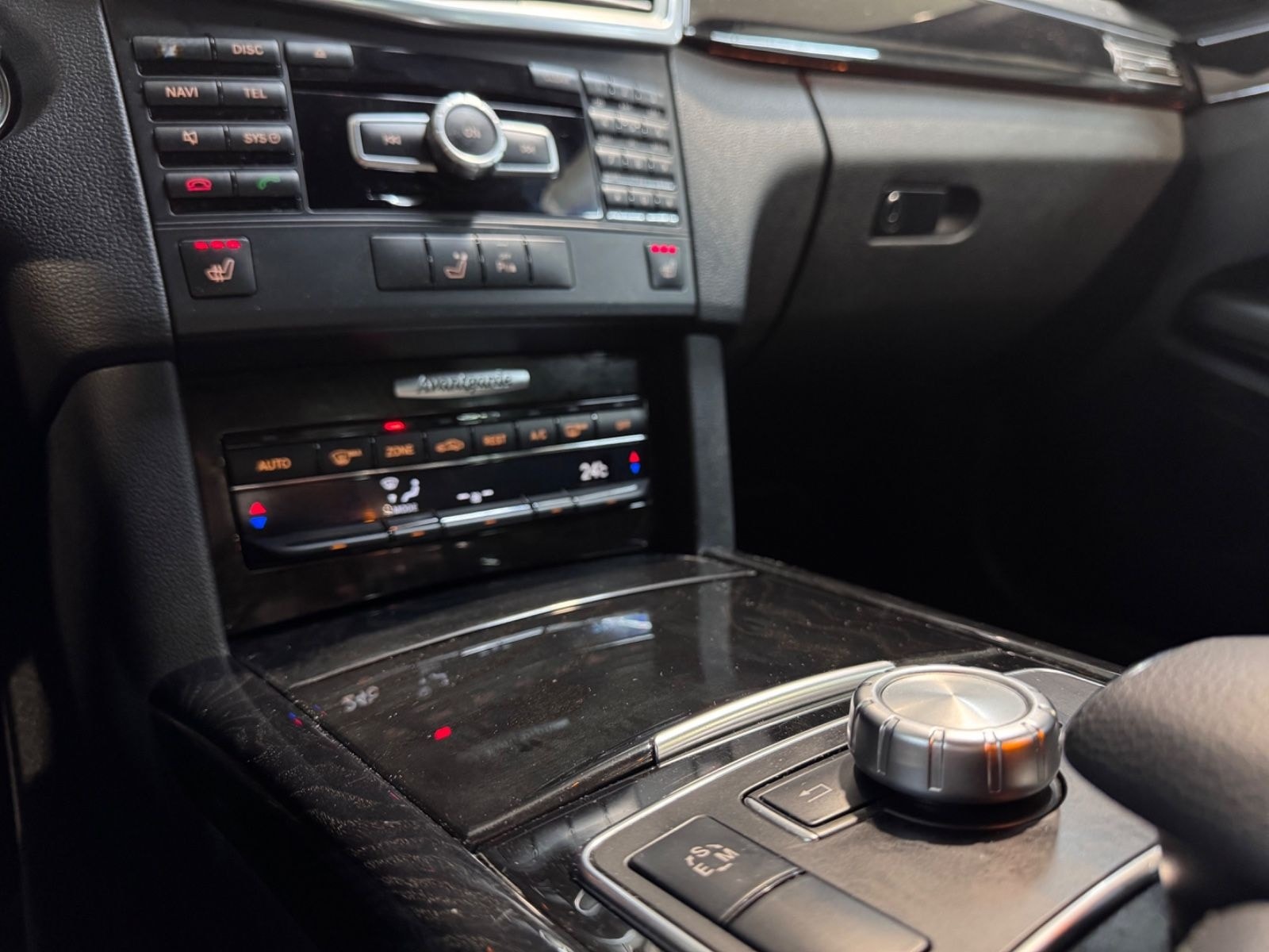 Mercedes-Benz E 350CDI 4M AVANTGARDE AMG LINE*SDACH*BIXEN*CMND foto 14