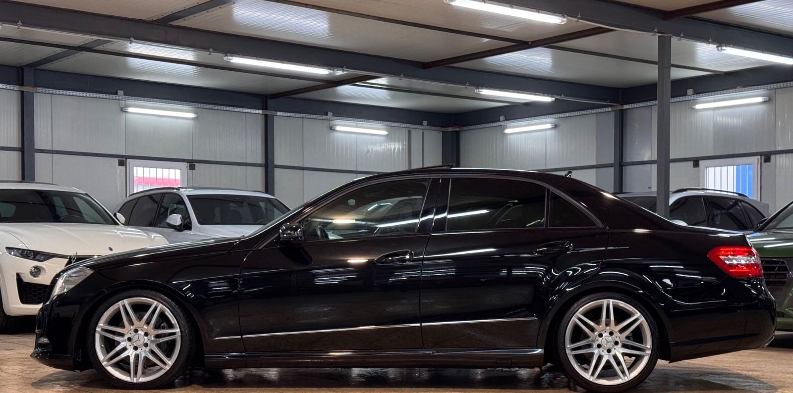 Mercedes-Benz E 350CDI 4M AVANTGARDE AMG LINE*SDACH*BIXEN*CMND foto 4