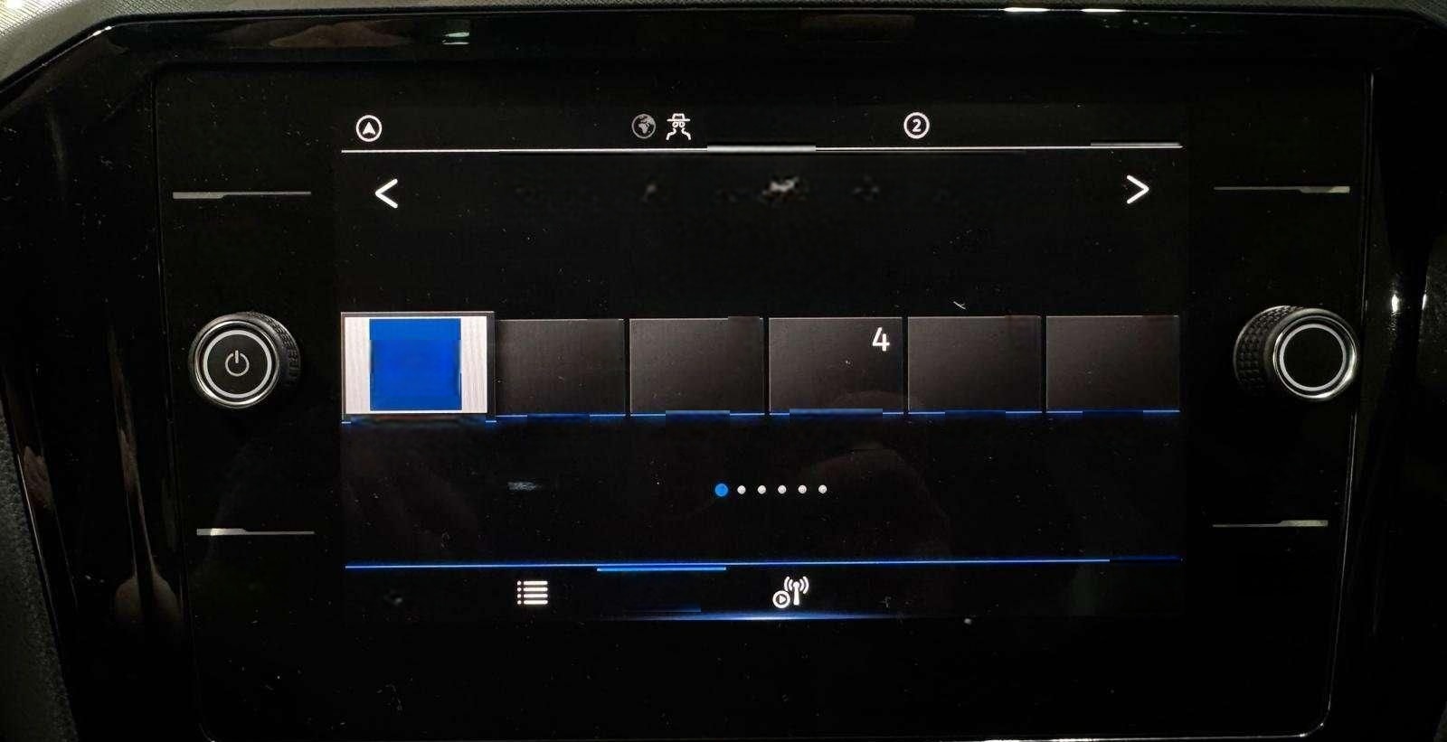 Volkswagen Passat Variant Var. 1.5TSI DSG *el.Heck*Navi*App foto 11