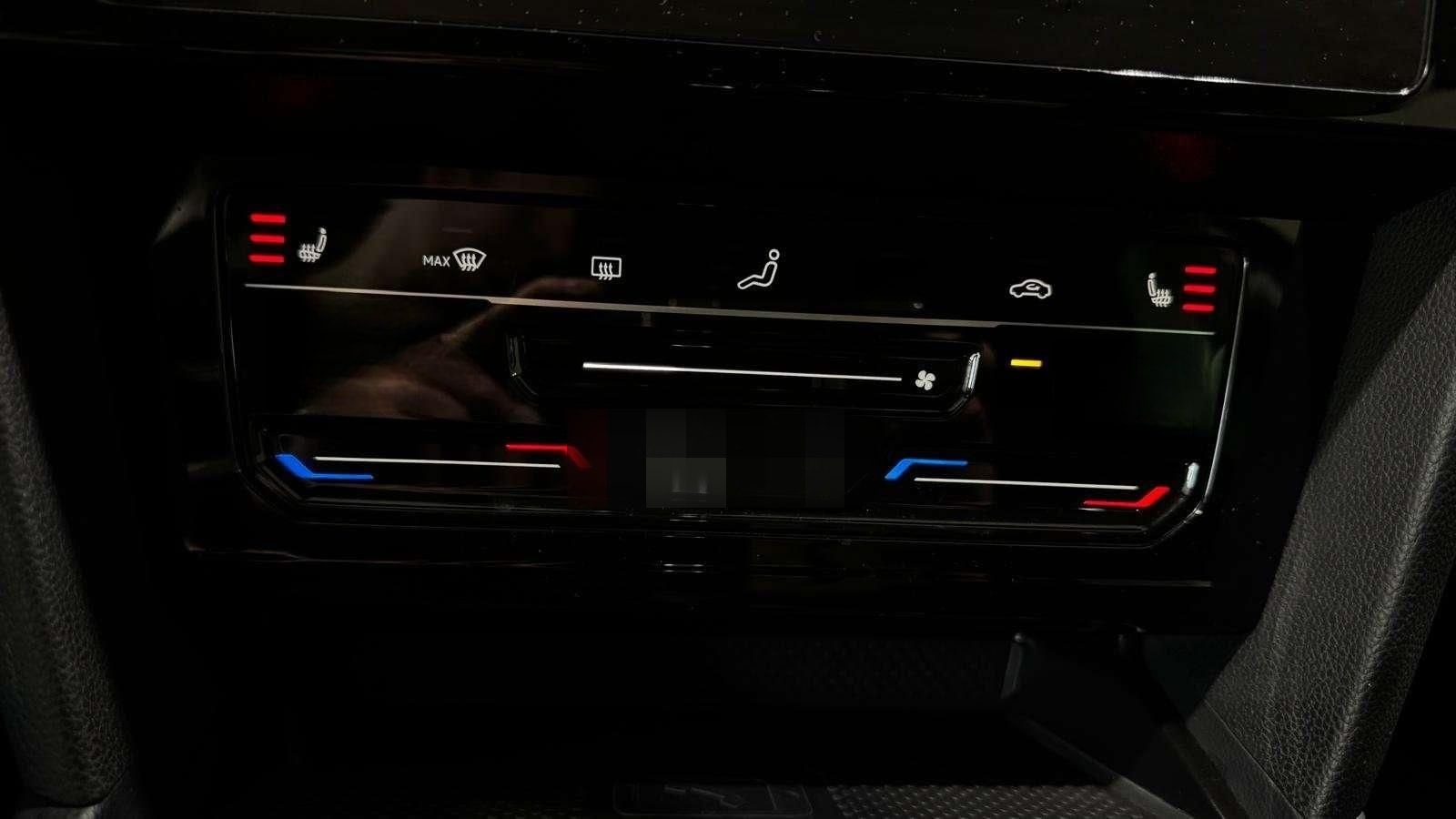 Volkswagen Passat Variant Var. 1.5TSI DSG *el.Heck*Navi*App foto 13