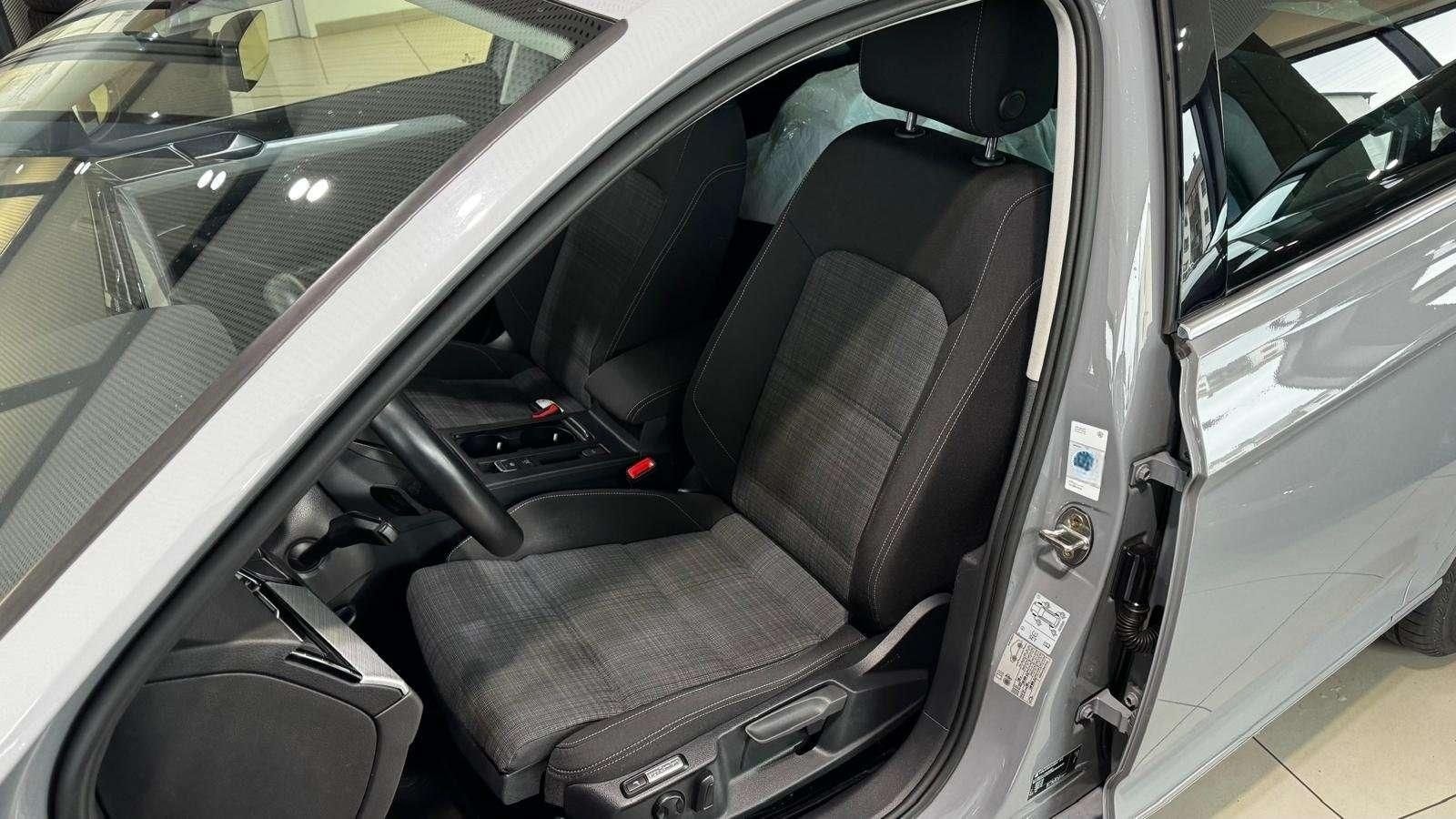 Volkswagen Passat Variant Var. 1.5TSI DSG *el.Heck*Navi*App foto 8