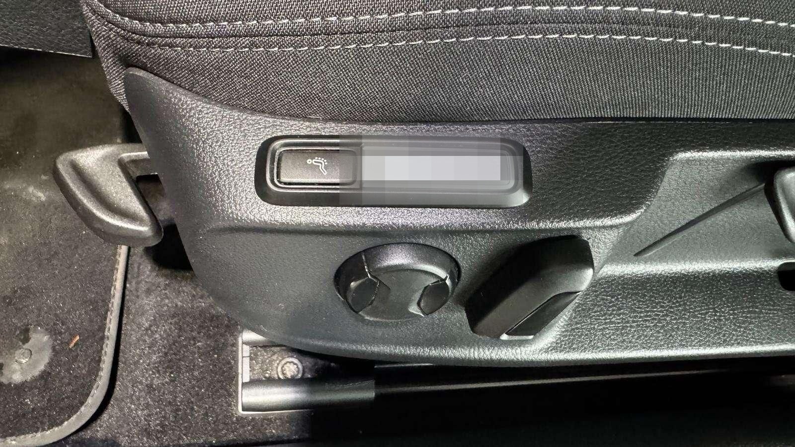 Volkswagen Passat Variant Var. 1.5TSI DSG *el.Heck*Navi*App foto 9