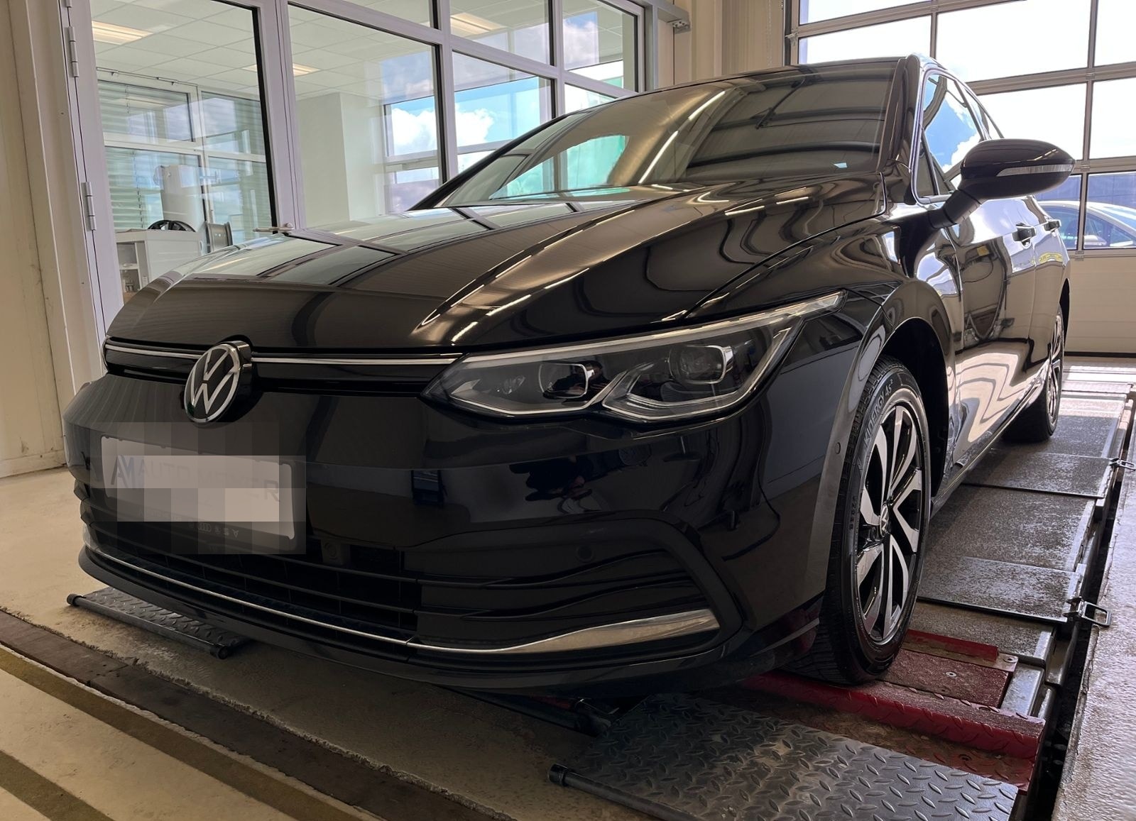 Volkswagen Golf VIII ACTIVE 1.5 TSI Standhzg. HUD Navi LEDP foto 2