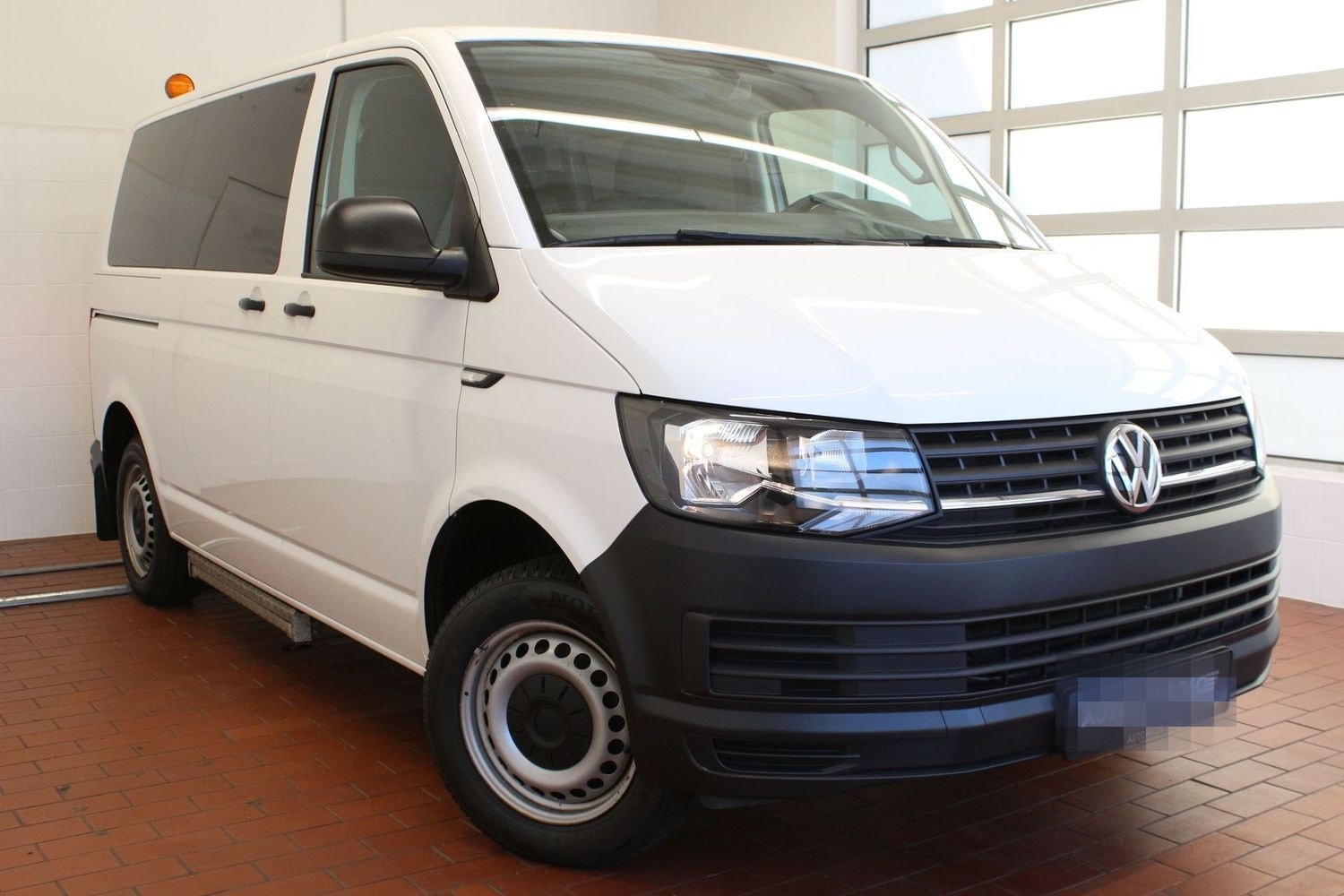 Volkswagen T6 Kombi Klima 9 Sitze 1.Hand foto 3