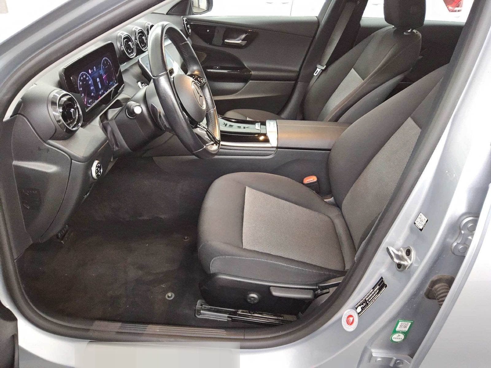 Mercedes-Benz C 200 T d Avantgarde Navi LED AHK Rückfahrkamera foto 9