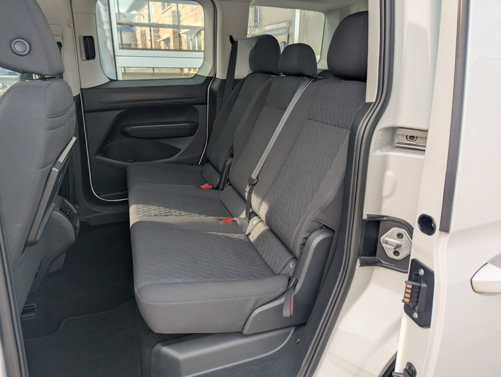 Volkswagen Caddy Life*PDC-Alu*DAB*5-Sitze*CarPlay* foto 19