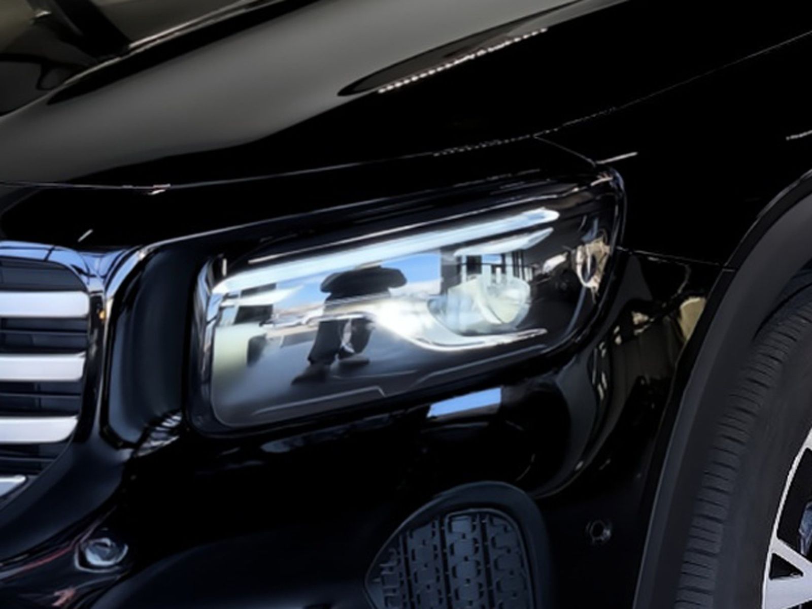 Mercedes-Benz GLB 200 d Progressive, MBEAM,AMBIE,KAM,EASY-P foto 3