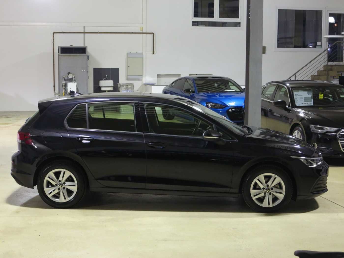 Volkswagen Golf VIII 2.0 TDI SCR DSG7 Life Navi ACC DAB foto 13