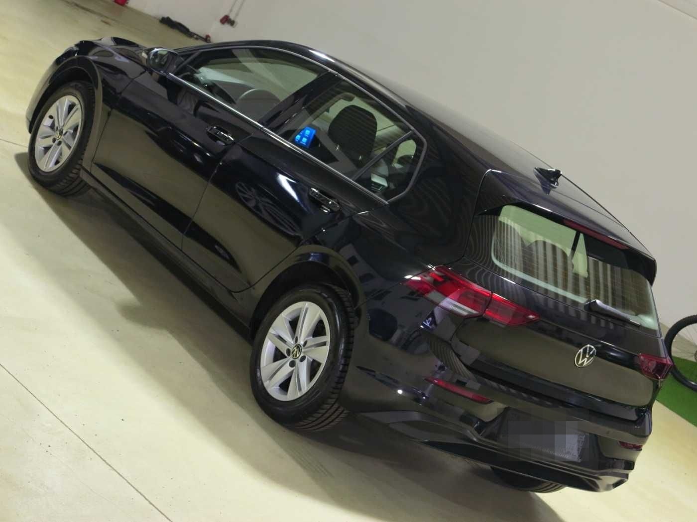 Volkswagen Golf VIII 2.0 TDI SCR DSG7 Life Navi ACC DAB foto 10