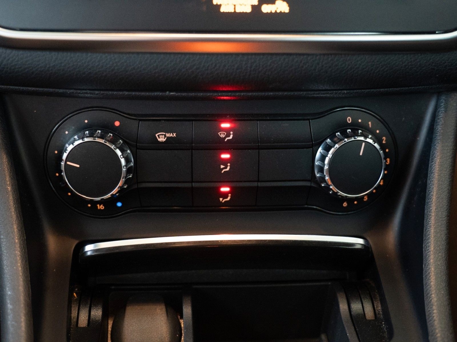 Mercedes-Benz CLA 220 Shooting Brake AMG/4x4/AUTOM./KAMERA/LED foto 19