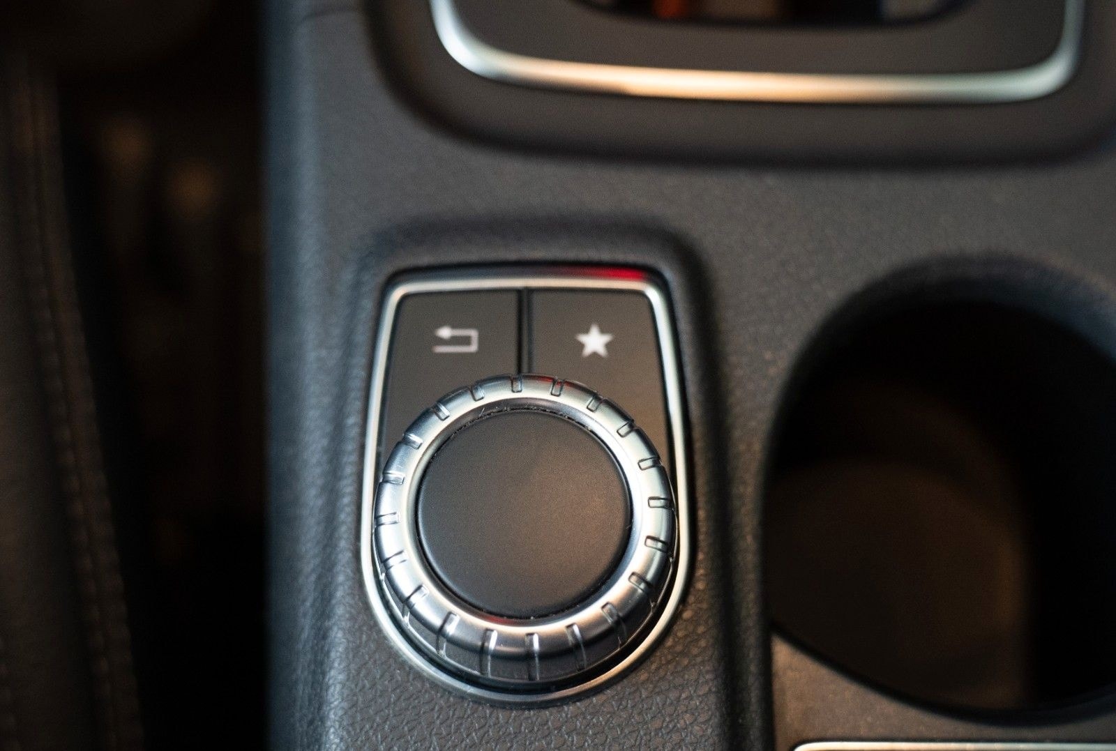 Mercedes-Benz CLA 220 Shooting Brake AMG/4x4/AUTOM./KAMERA/LED foto 20