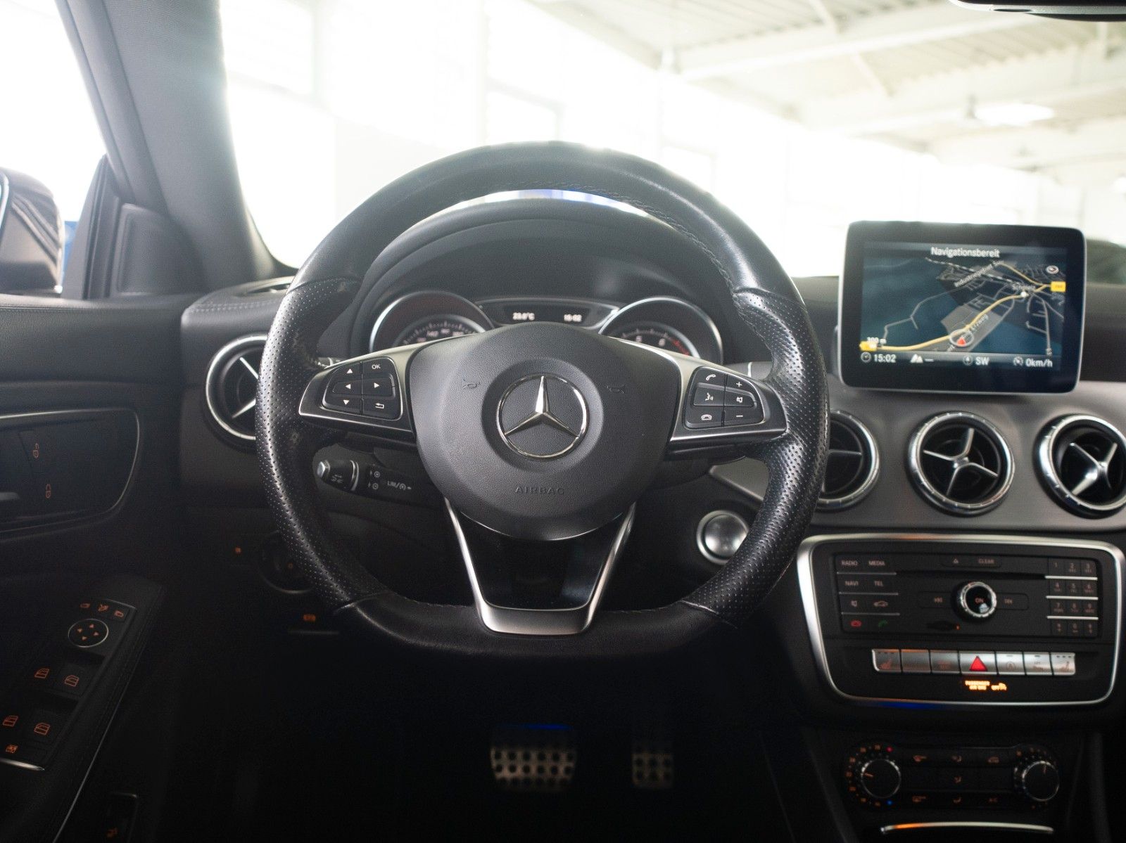 Mercedes-Benz CLA 220 Shooting Brake AMG/4x4/AUTOM./KAMERA/LED foto 23