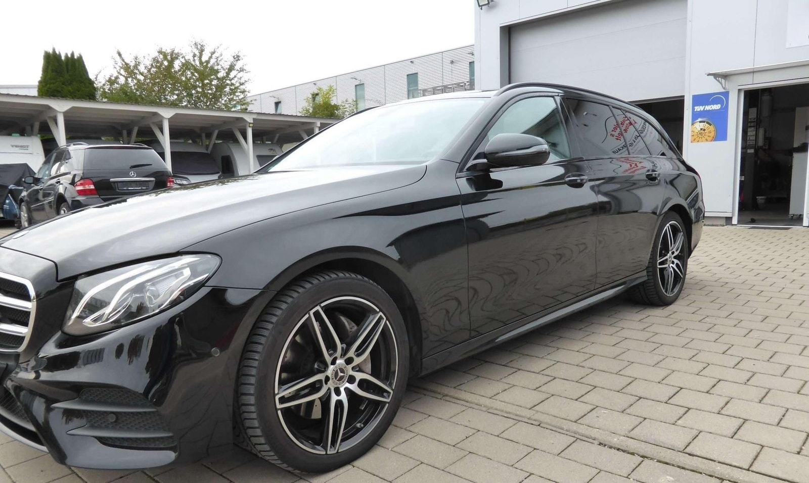 Mercedes-Benz E 220 E 220 d 4Matic /Leder/AHK/Navi/Xenon/Euro6 foto 2