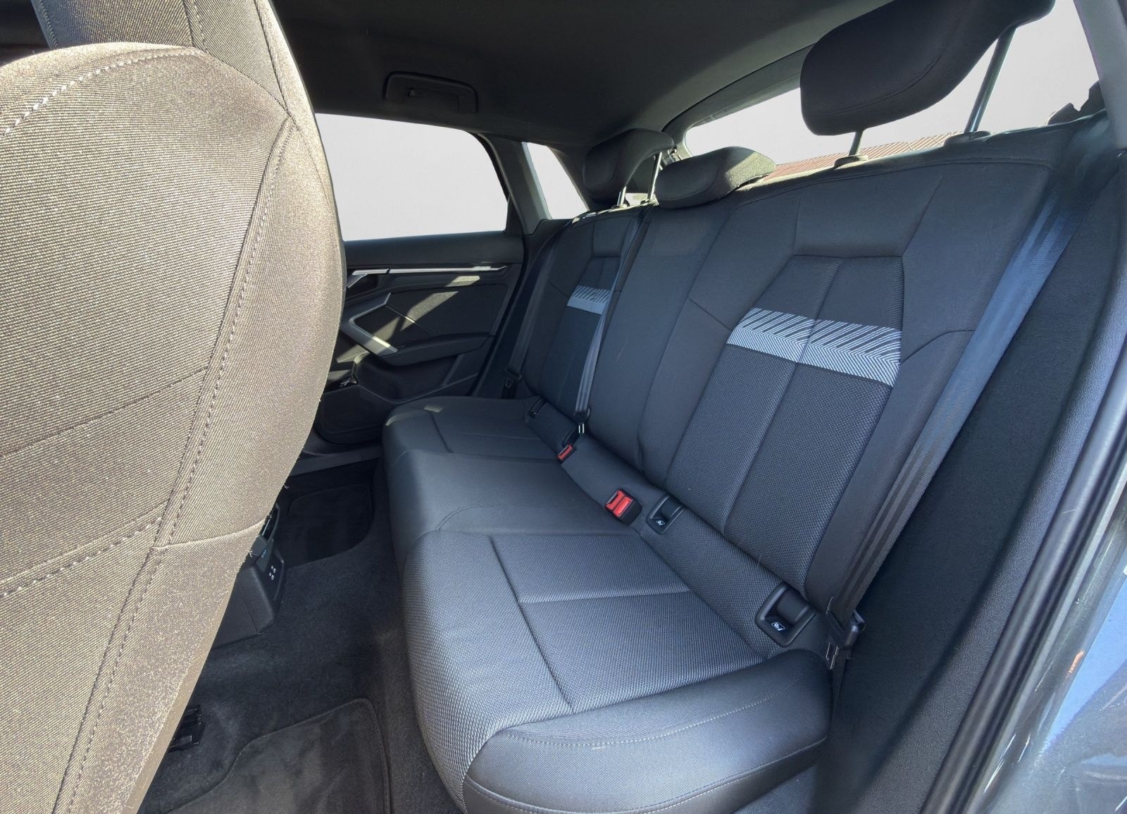 Audi A3 Sportback 35 TFSI S line S tronic SONOS HUD K foto 15