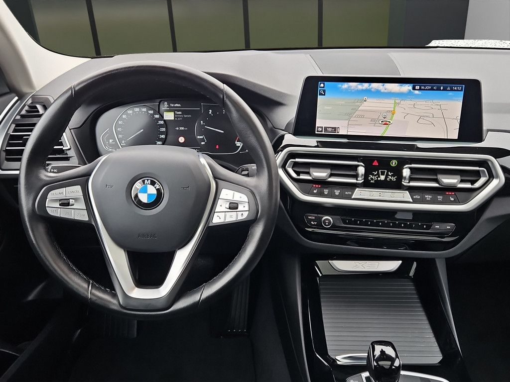 BMW X3 xDrive20d LED NAVI PANO LEDER KAMERA PDC 18" foto 12
