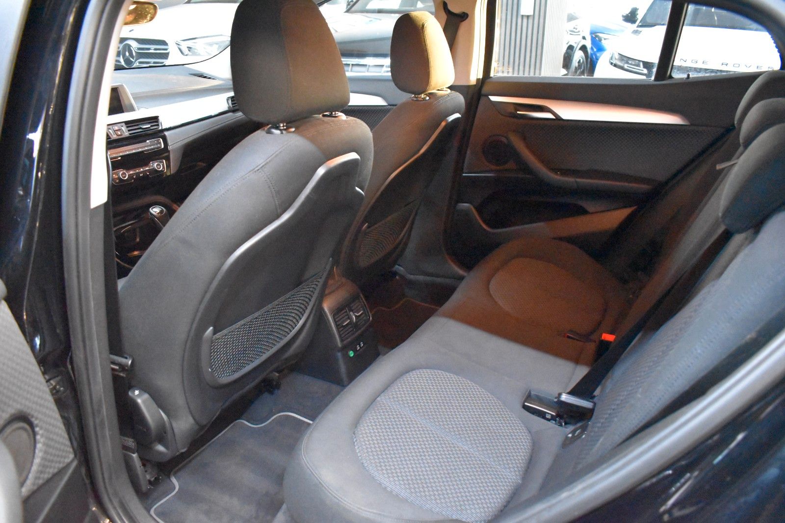 BMW X2 sDrive 18 d Advantage*LED-Scheinwerfer*PDC* foto 6