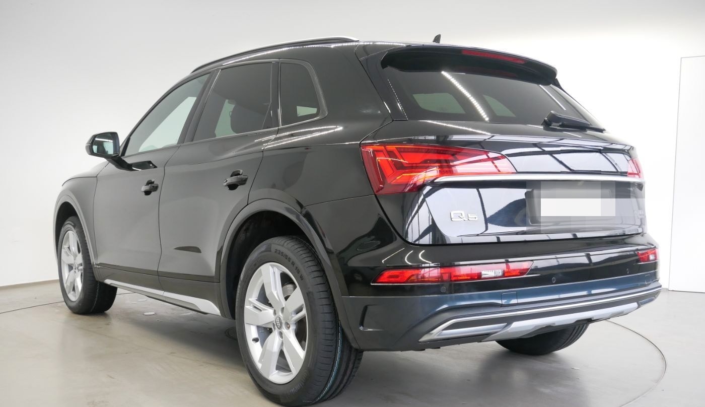 Audi Q5 40 TDI quattro S tro. advanced LED AHK PANO foto 5