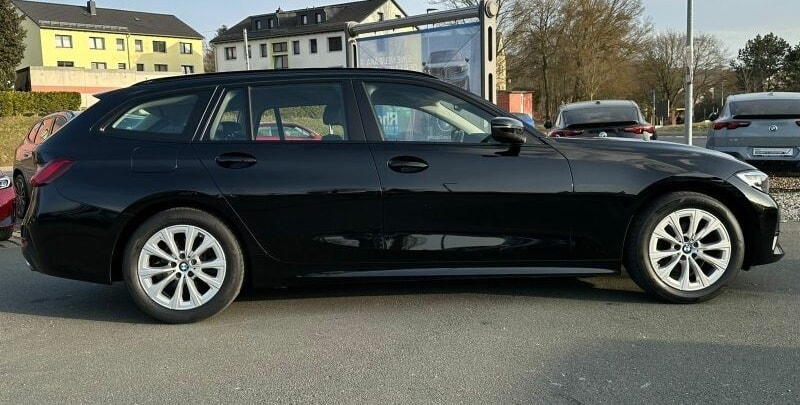 BMW 318d Touring LCPROF LED NAVI KLIMA SHZ DAB foto 11