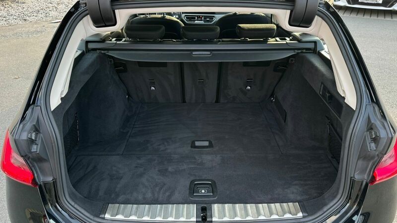 BMW 318d Touring LCPROF LED NAVI KLIMA SHZ DAB foto 13