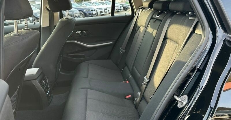 BMW 318d Touring LCPROF LED NAVI KLIMA SHZ DAB foto 21