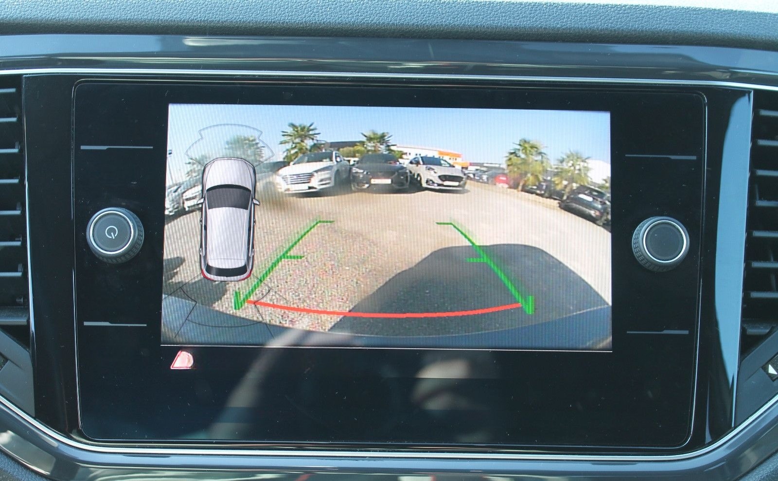 Volkswagen T-Roc DSG Sport, ACC, Kamera, Navi, el. Heckkl. foto 14