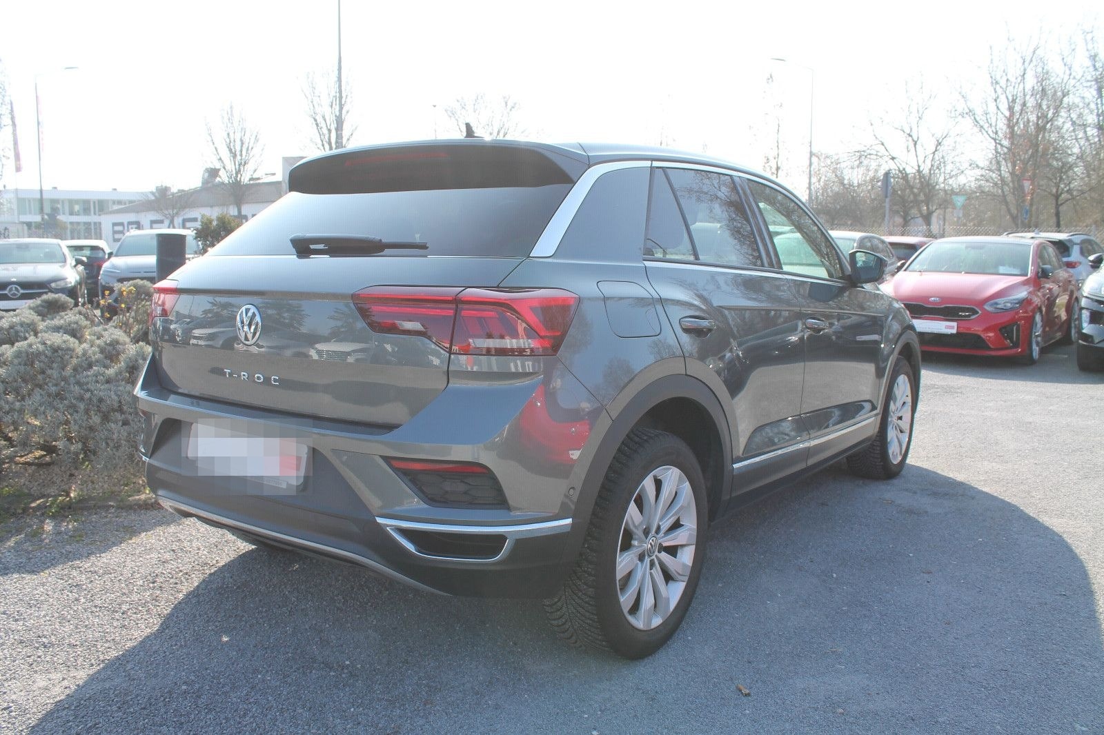 Volkswagen T-Roc DSG Sport, ACC, Kamera, Navi, el. Heckkl. foto 3