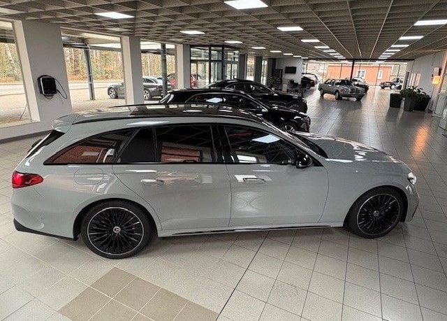 Mercedes-Benz E 450d 4M.*AMG-PREM*DIST*AHK*PANO*STAHEI*HEADUP* foto 3