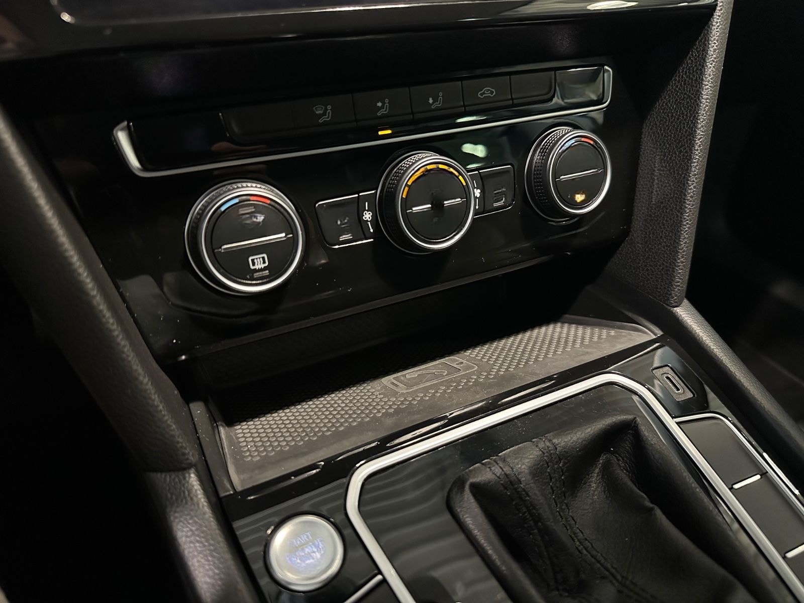 Volkswagen Passat Variant 1.5 TSI OPF DSG Business ACC/S-HE foto 23