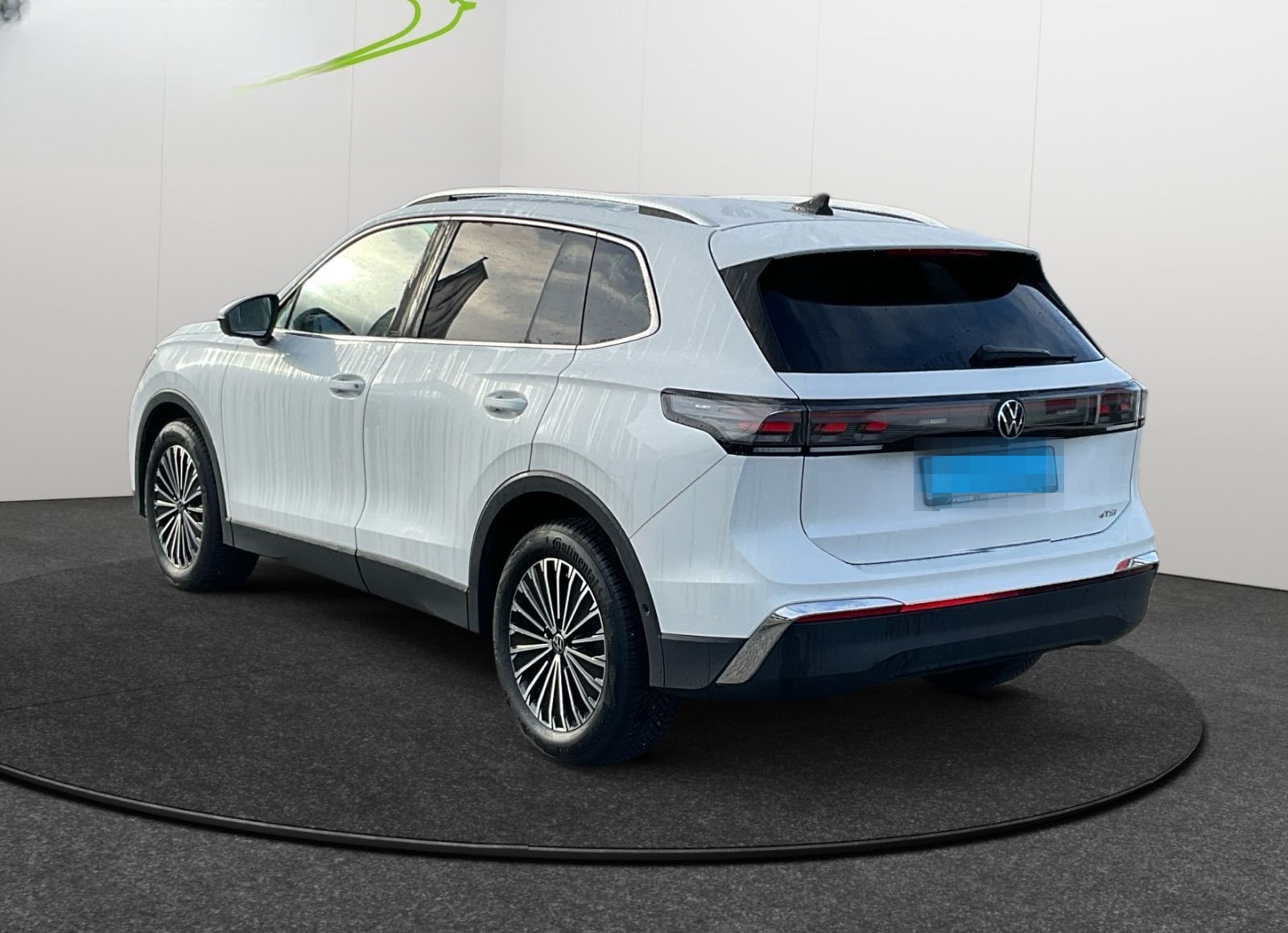 Volkswagen Tiguan 1.5 eTSI Elegance AHK/STHZ/LED foto 3