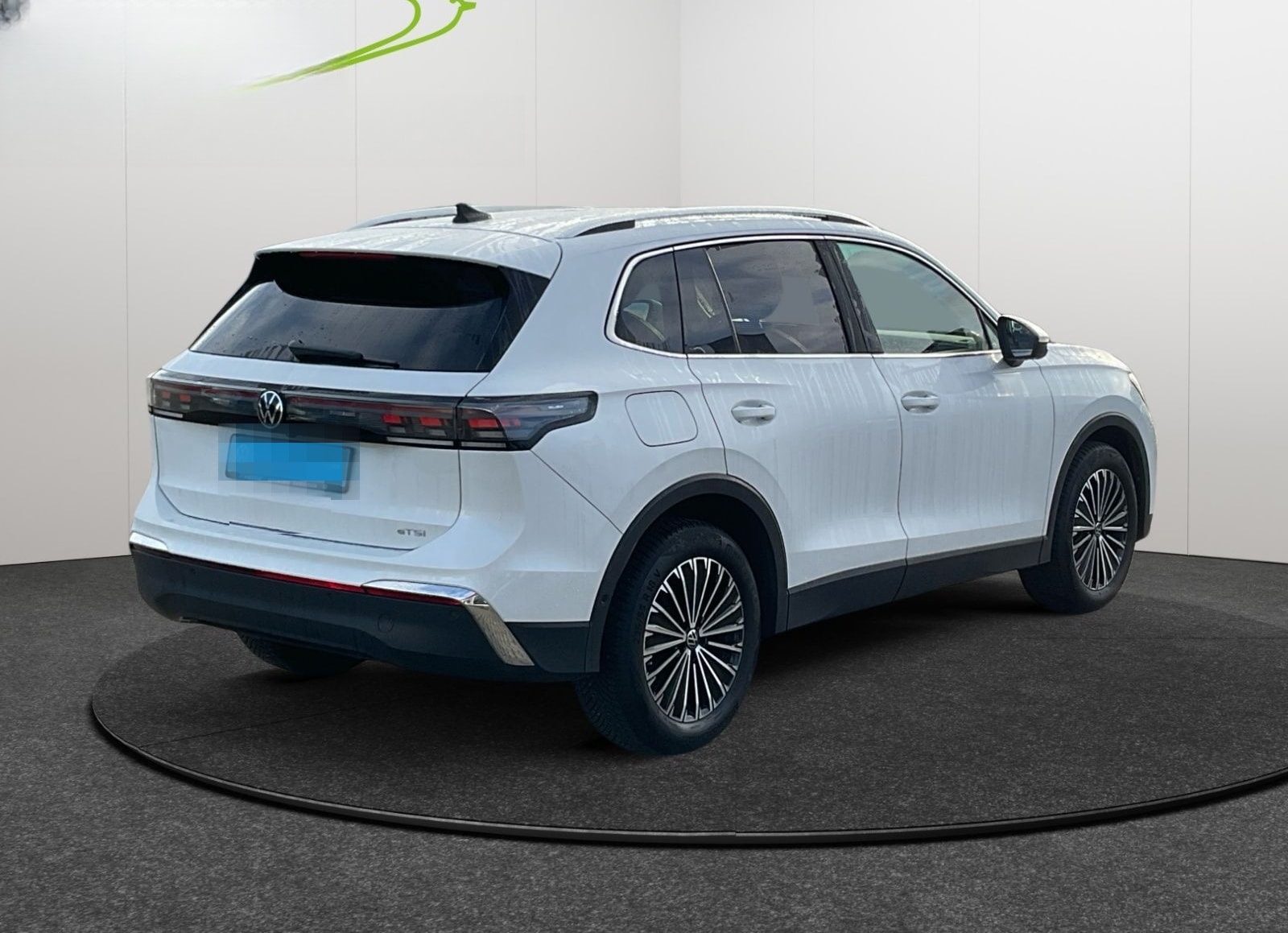 Volkswagen Tiguan 1.5 eTSI Elegance AHK/STHZ/LED foto 5