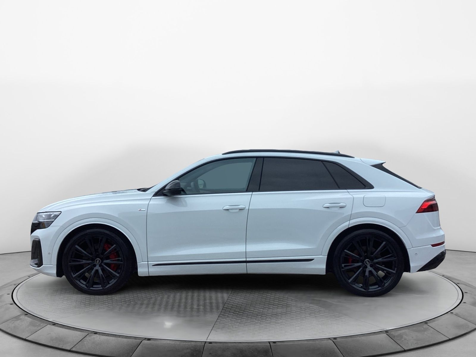 Audi Q8 55 TFSI e Tiptr. S-Line Head Up, Panoramad., foto 2