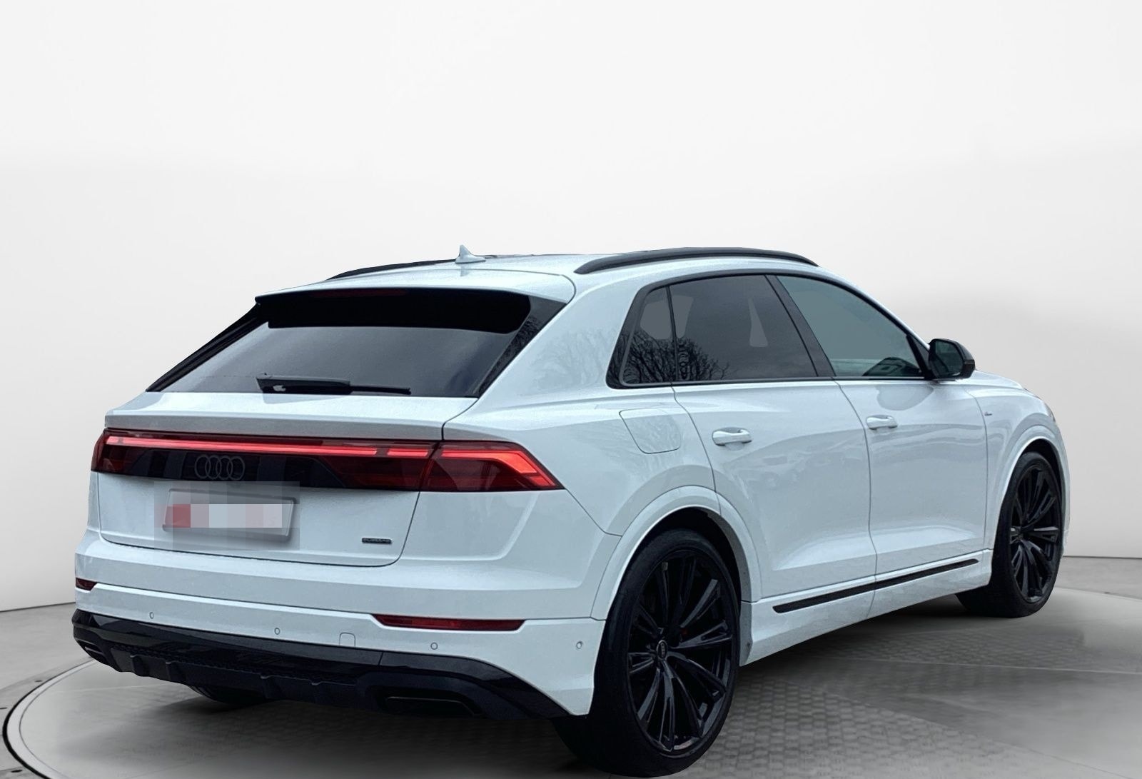 Audi Q8 55 TFSI e Tiptr. S-Line Head Up, Panoramad., foto 8