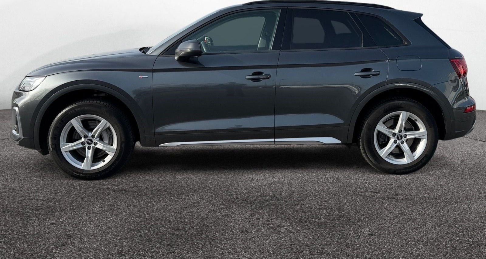 Audi Q5 2.0 TFSIe+Sline+Stronic+AHK+NAVI+Matrix+RFK+S foto 3