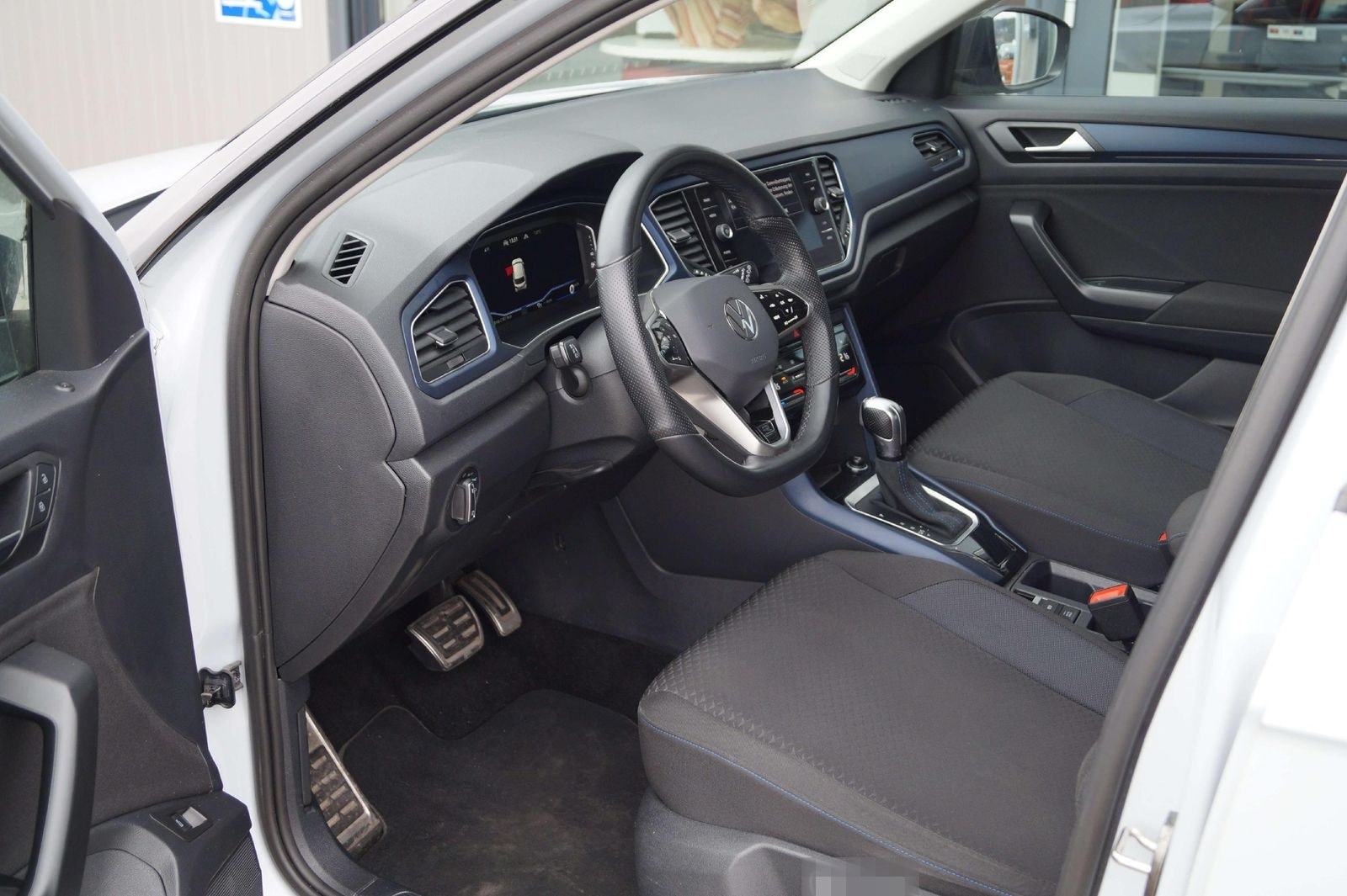 Volkswagen T-Roc United foto 12