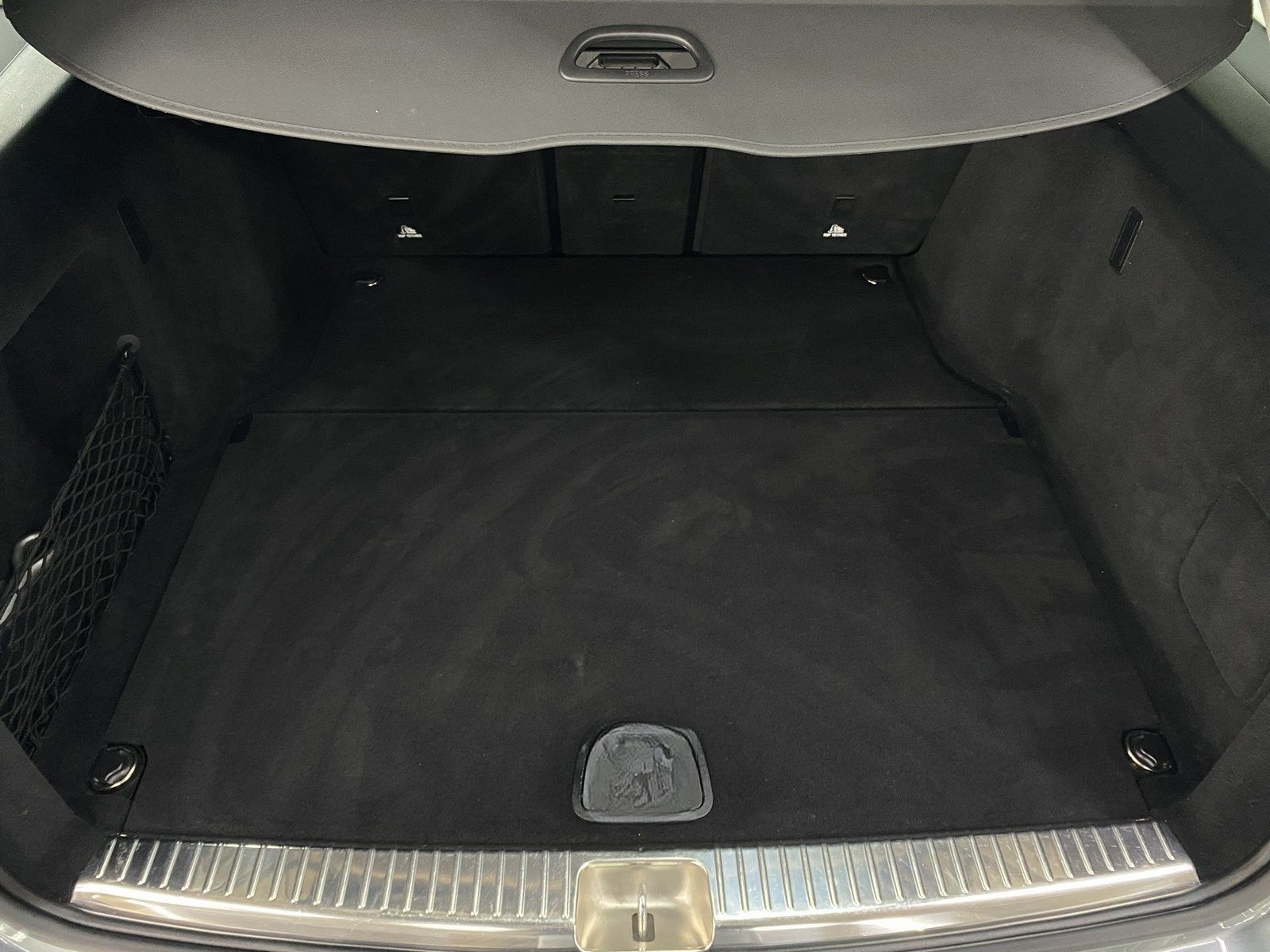 Mercedes-Benz C 180 T AVANTGARDE+PANO+AHK+MULTIBEAM LED+TOTWIN foto 15