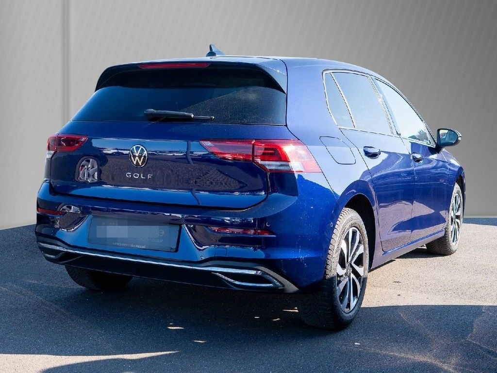 Volkswagen Golf VIII 1.5 TSI Active Navi, IQ Drive, ZGV foto 5