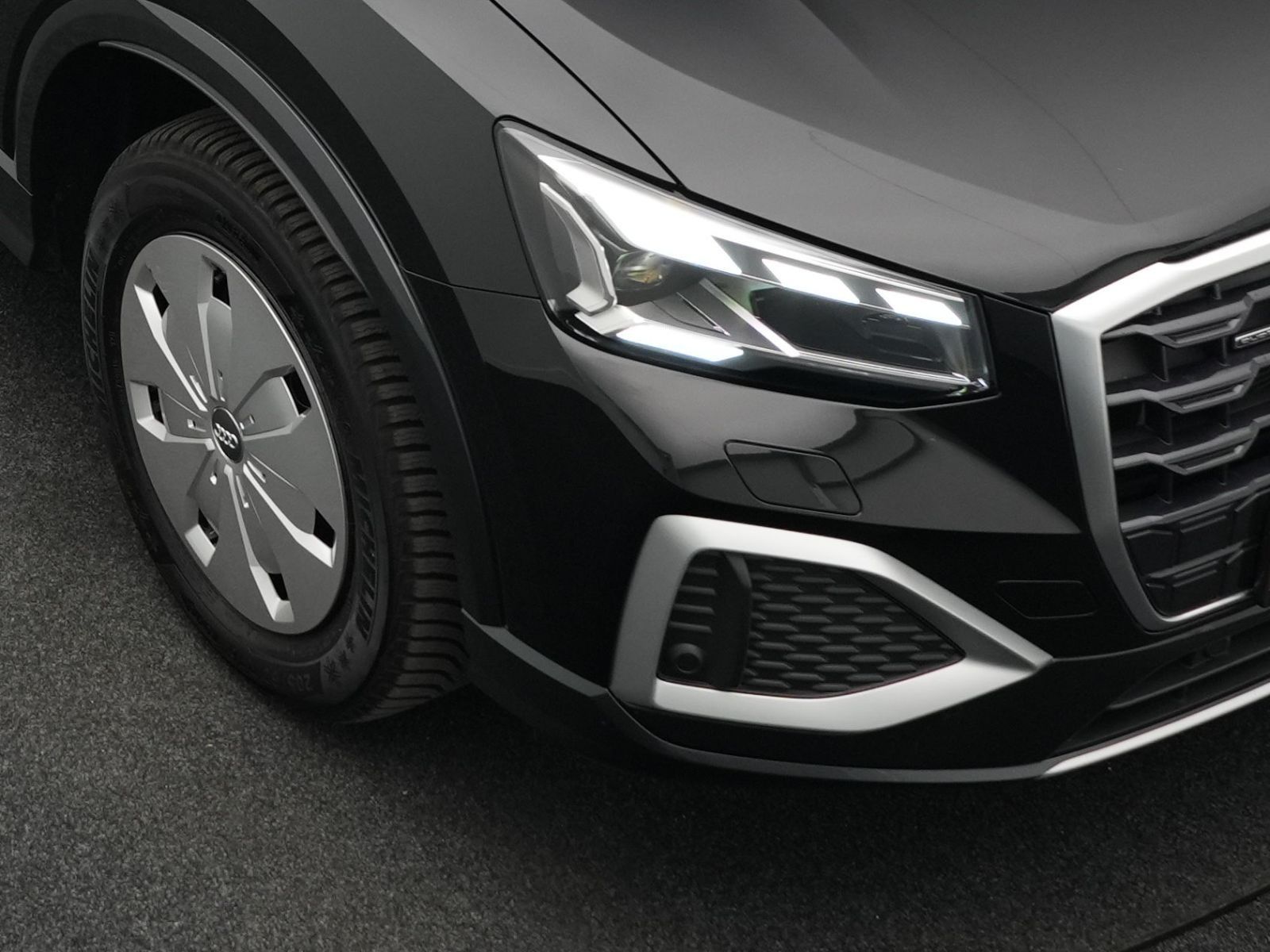 Audi Q2 advanced 40 TFSI qu S tr.*ACC*AHK*MATRIX*19'' foto 19