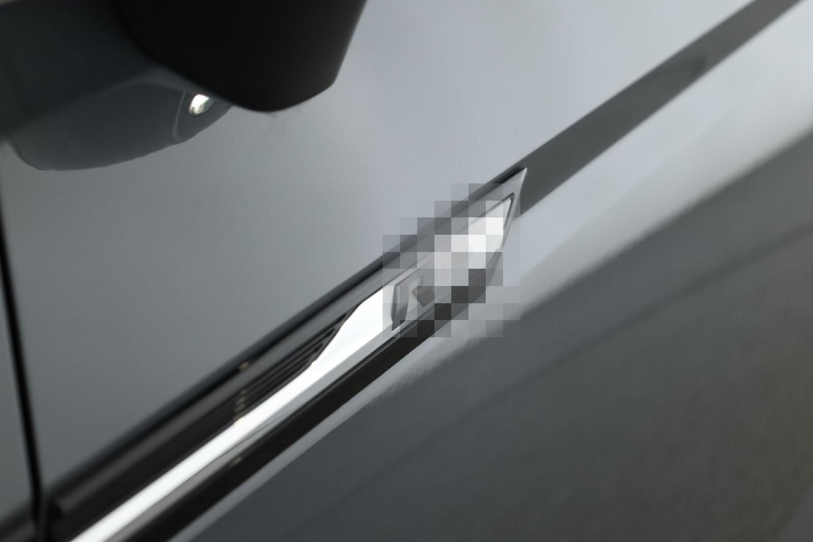 Volkswagen Touran 2.0 TDI DSG Highline R-Line 7 Pano 18 AHK foto 23