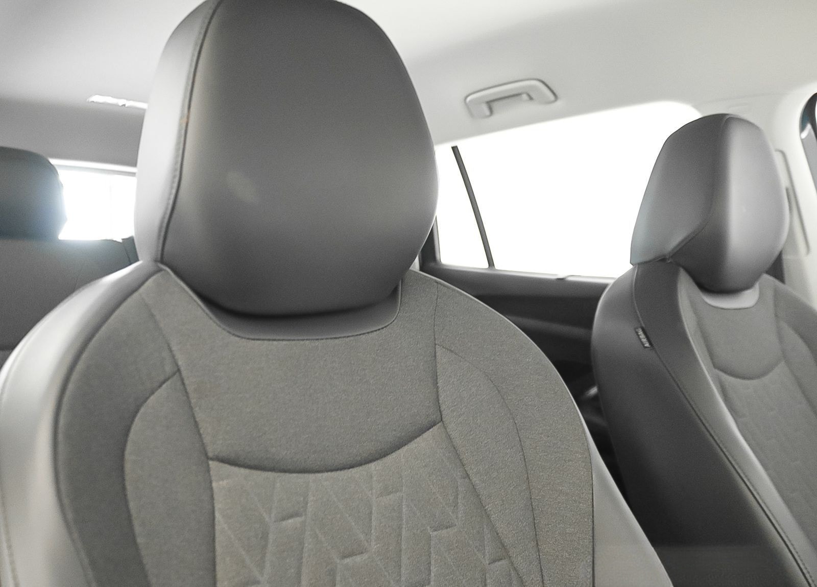 Volkswagen Tayron Life 1.5 eTSI 7-Sitzer IQ.Light IQ.Drive foto 14