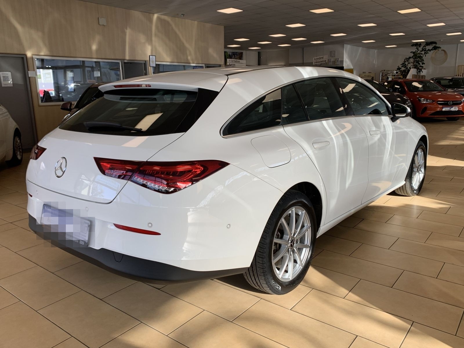 Mercedes-Benz CLA 250 Shooting Brake e Pano. LED Navi PDC SHZ foto 4