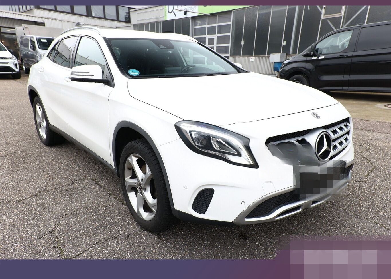 Mercedes-Benz GLA 200 DCT Urban KeyL eHK Nav Kam SHZ PrivG 18Z foto 2