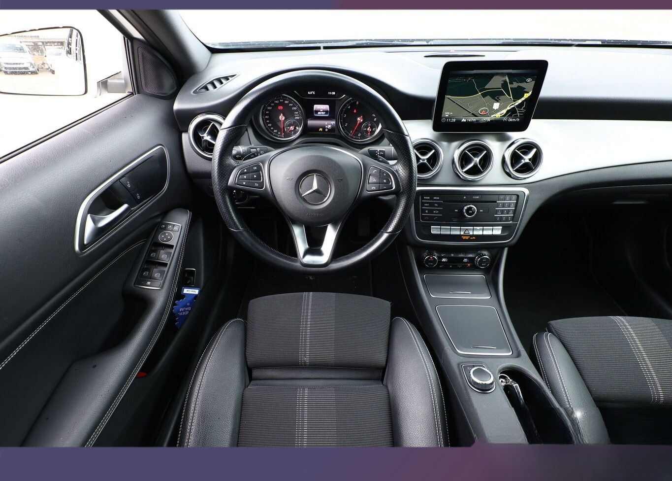 Mercedes-Benz GLA 200 DCT Urban KeyL eHK Nav Kam SHZ PrivG 18Z foto 7
