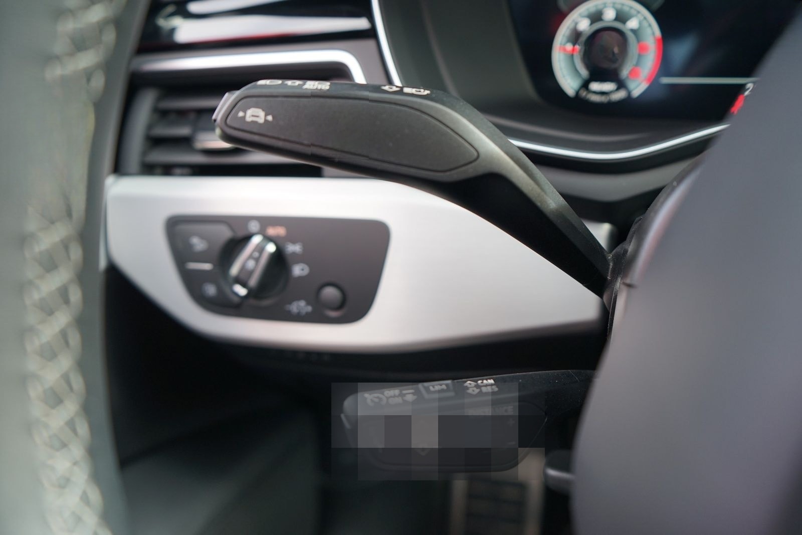 Audi A4 Avant 40 TDI S-Line quattro Aut. LED ACC Navi foto 22