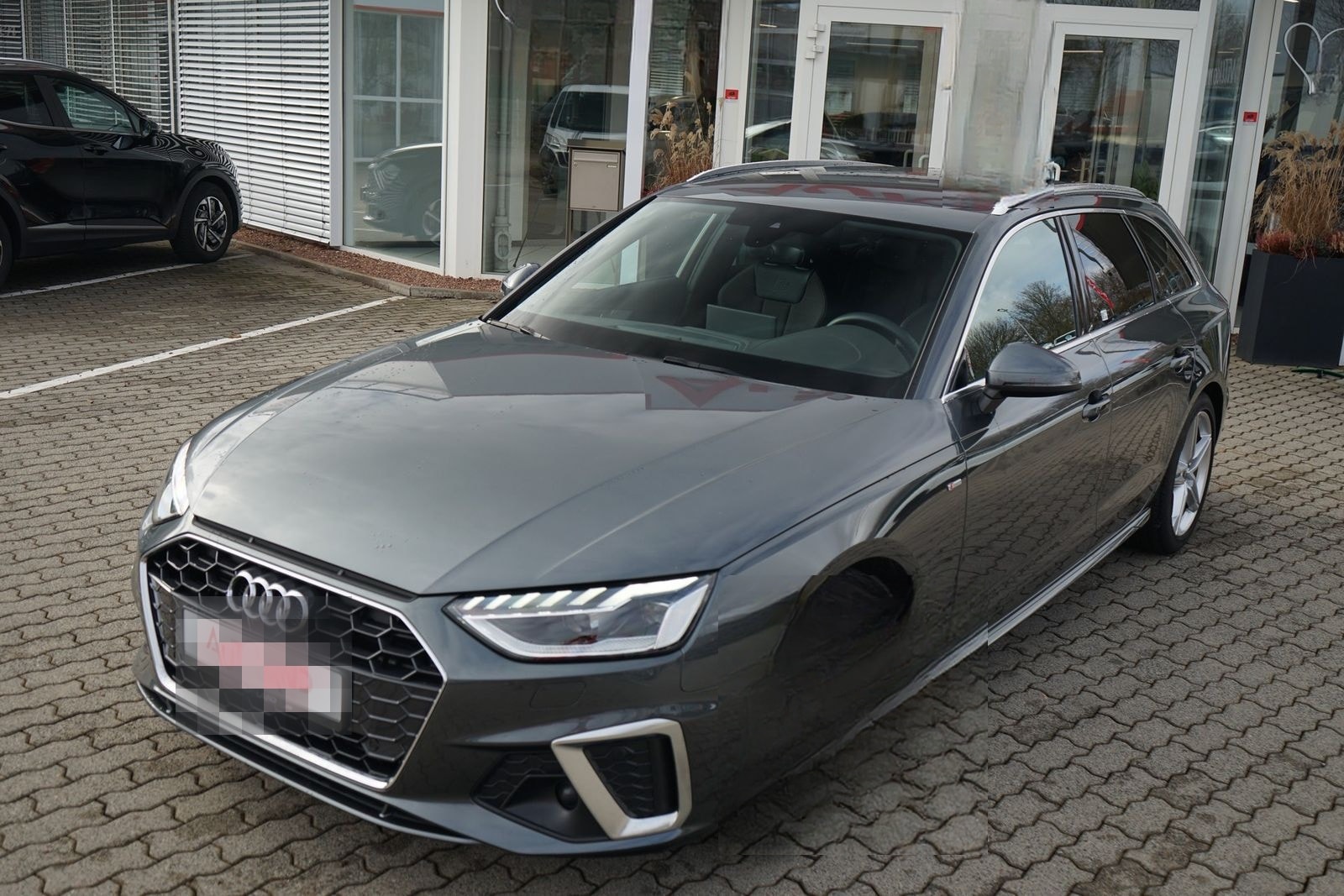 Audi A4 Avant 40 TDI S-Line quattro Aut. LED ACC Navi foto 6