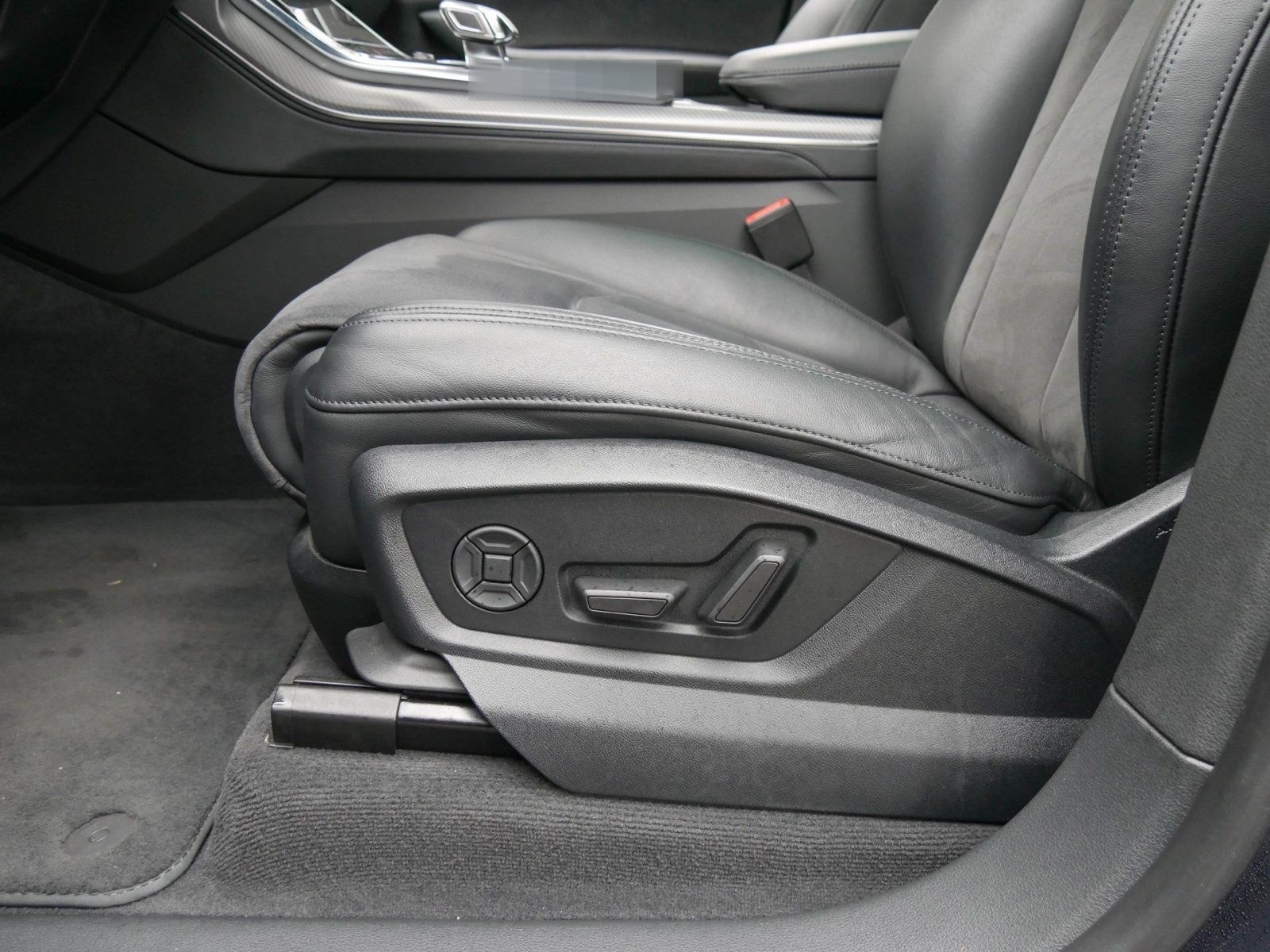 Audi RS Q8 HD-Matrix Pano B&O STHZG Luft foto 12