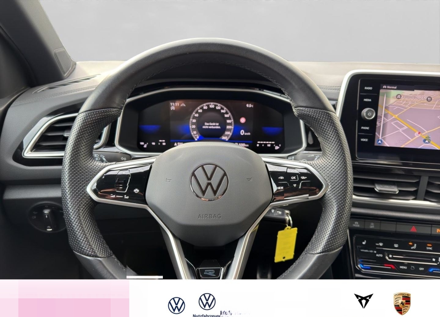 Volkswagen T-Roc R-Line 1.0 TSI  Navi+RK+ErgoActive+CarPlay foto 8