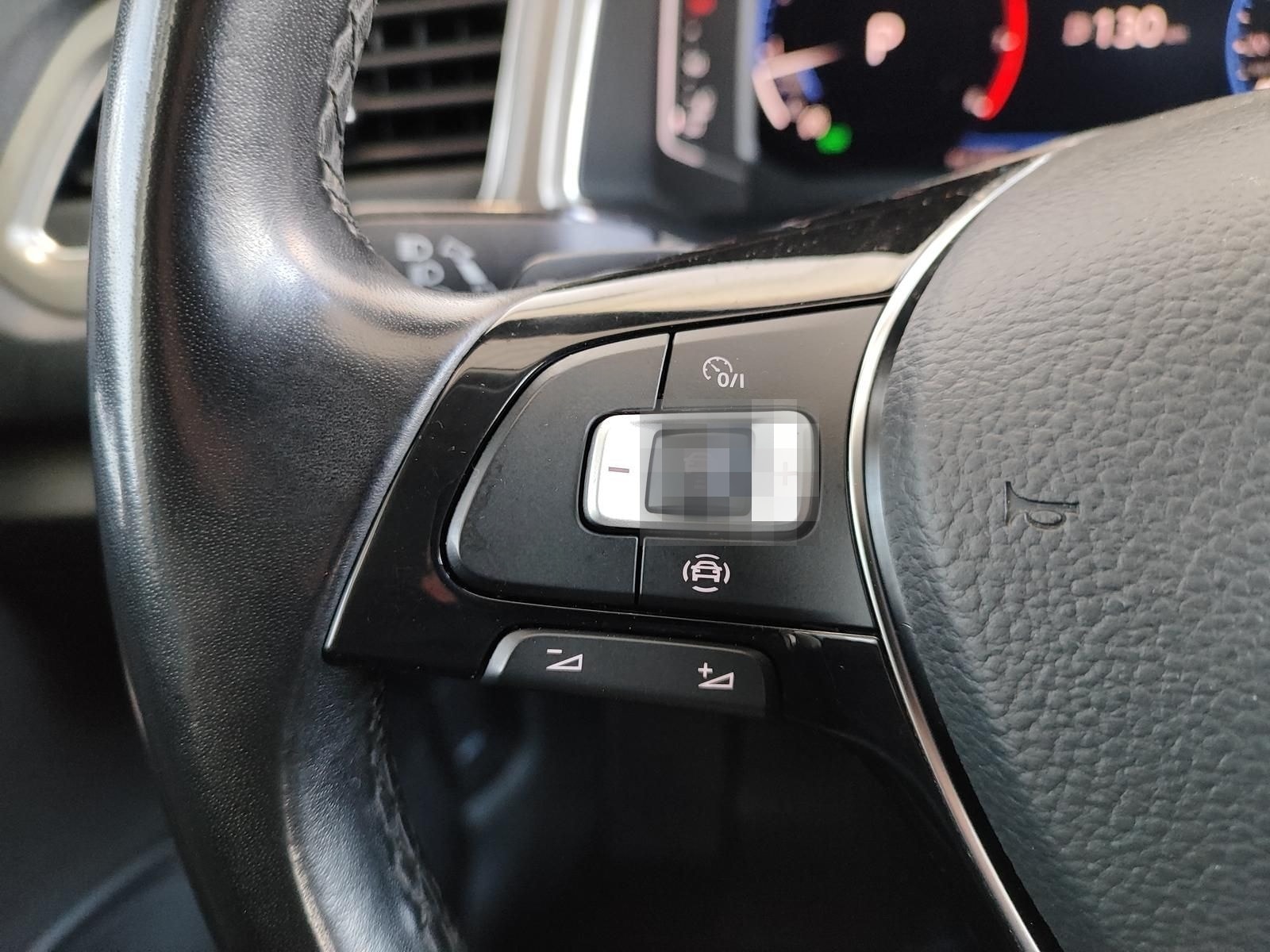 Volkswagen T-Roc 1.5 TSI DSG Style Navi|AHK|ACC|RFK foto 11