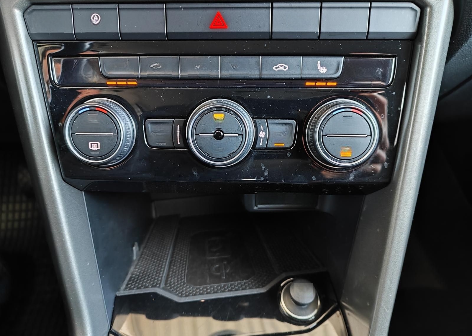 Volkswagen T-Roc 1.5 TSI DSG Style Navi|AHK|ACC|RFK foto 20