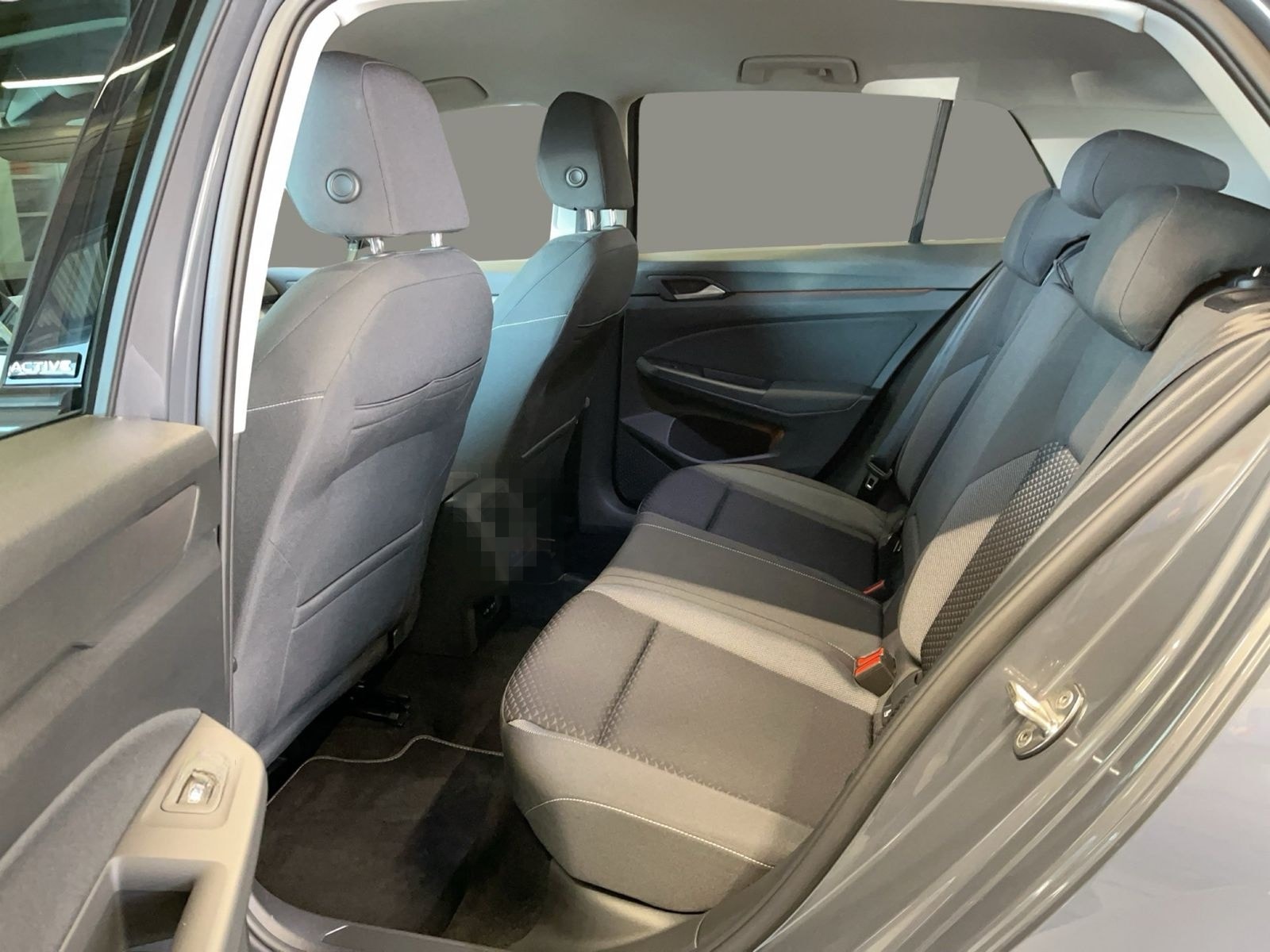 Volkswagen Golf VIII Active 2.0 TDI DSG ACC AHK AUT Kam. LM foto 11