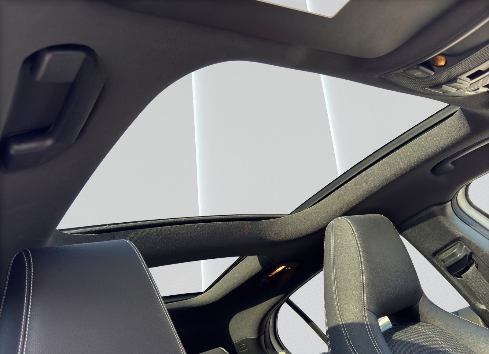 Mercedes-Benz GLA 180 Urban Business Automatik, wenig KM foto 11